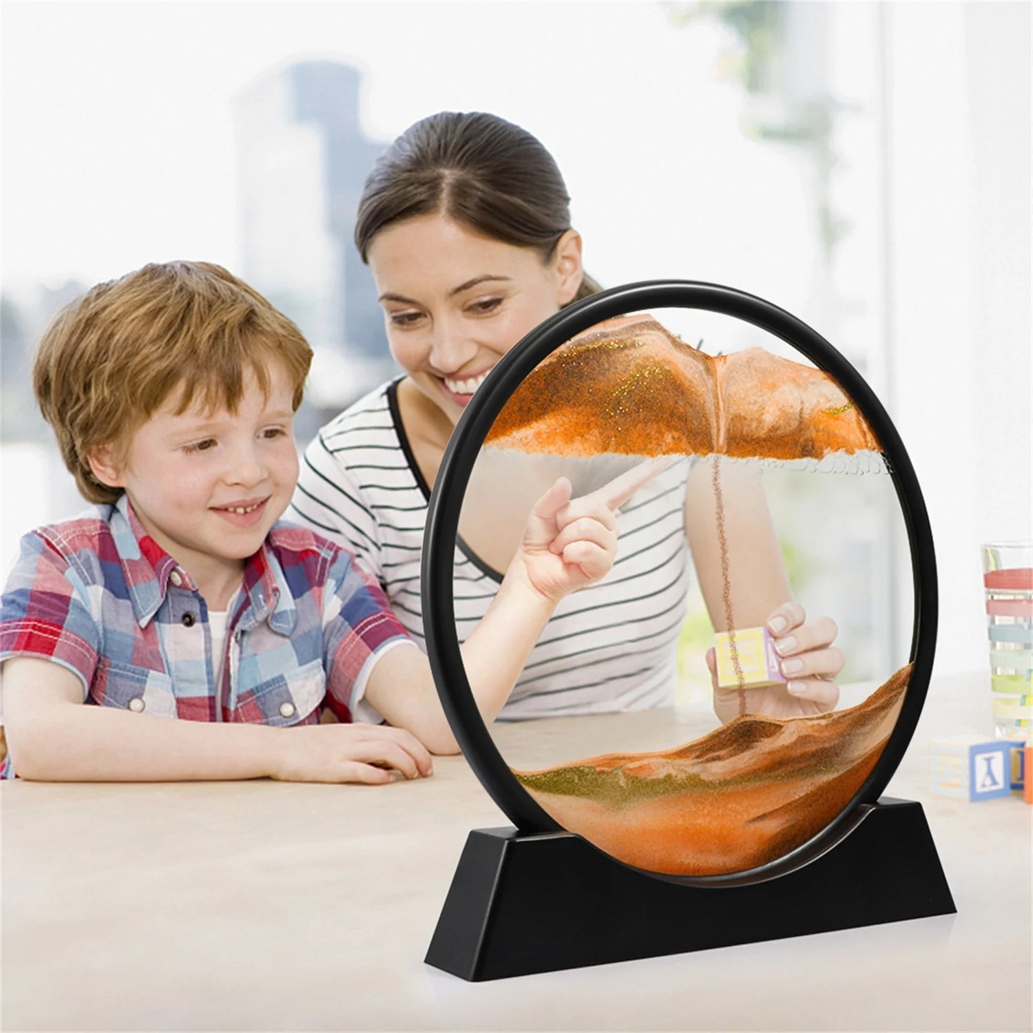 Large Round Moving Sand Art Frame